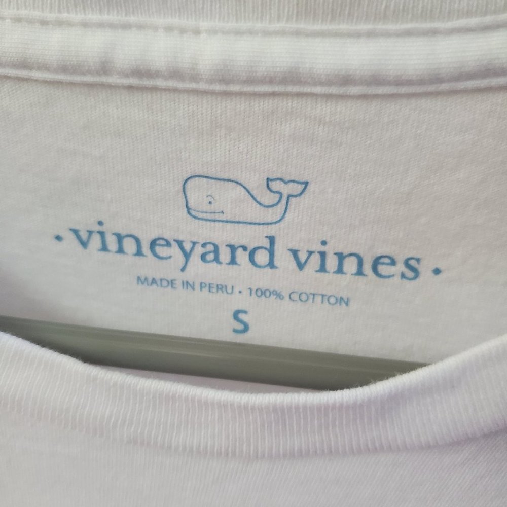 Vineyard Vines SS Mummy Whale Mens S Tee - Picture 5 of 7